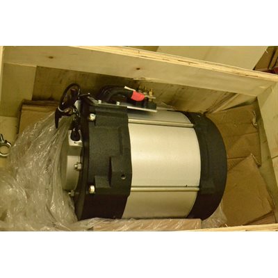 AC TRACTION MOTOR