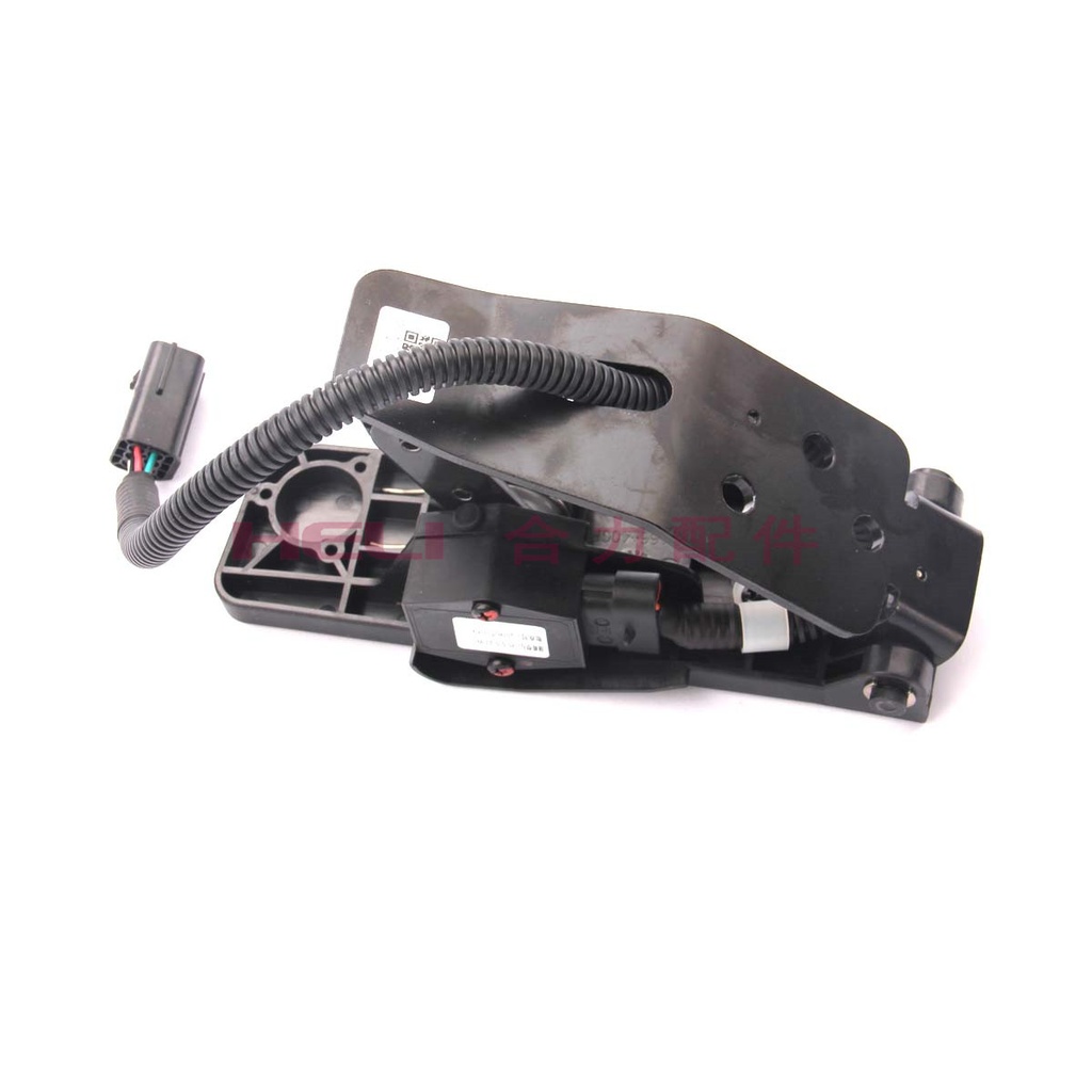 ACCELERATOR PEDAL