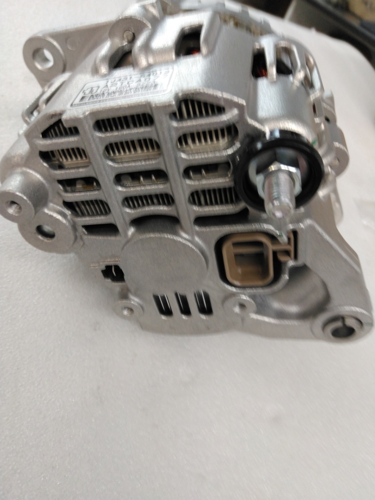 ALTERNATEUR 12V 100A