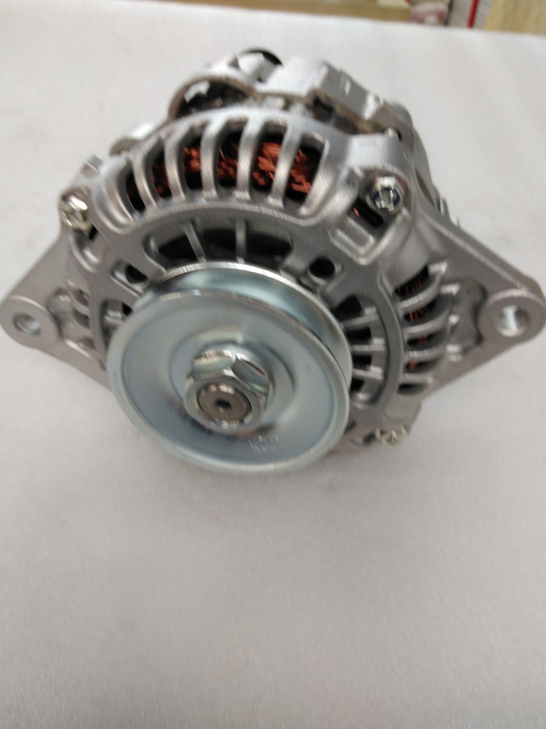 ALTERNATEUR 12V 100A
