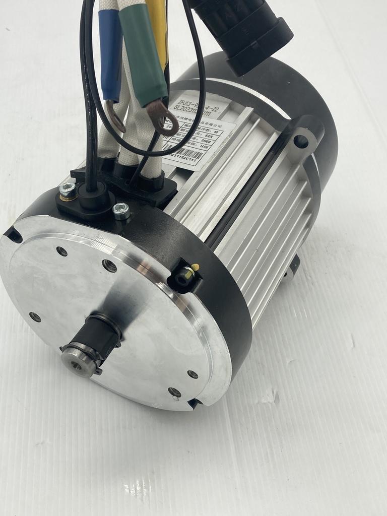 MOTEUR DE TRACTION