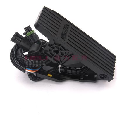 ACCELERATOR PEDAL 