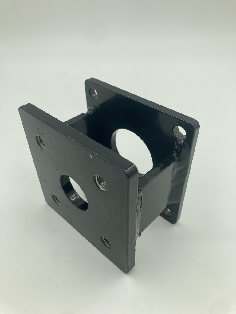 STEERING GEAR MOUNTING BRACKET