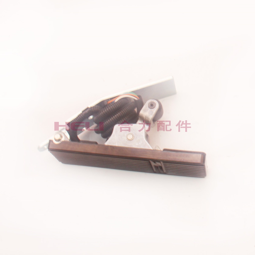 ACCELERATOR PEDAL