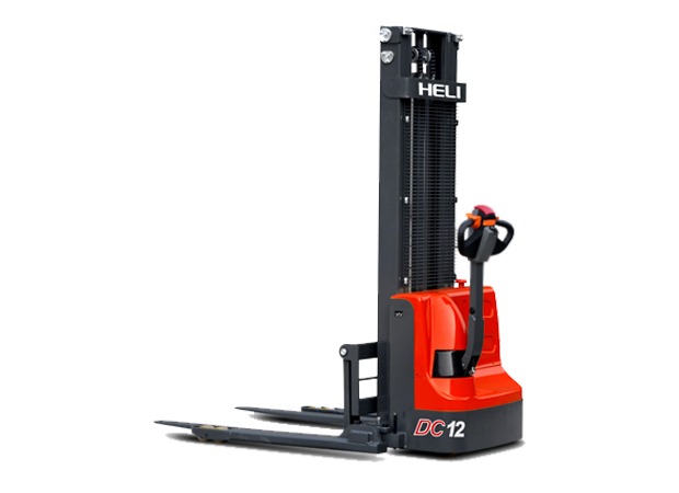 2650lbs  straddle stacker