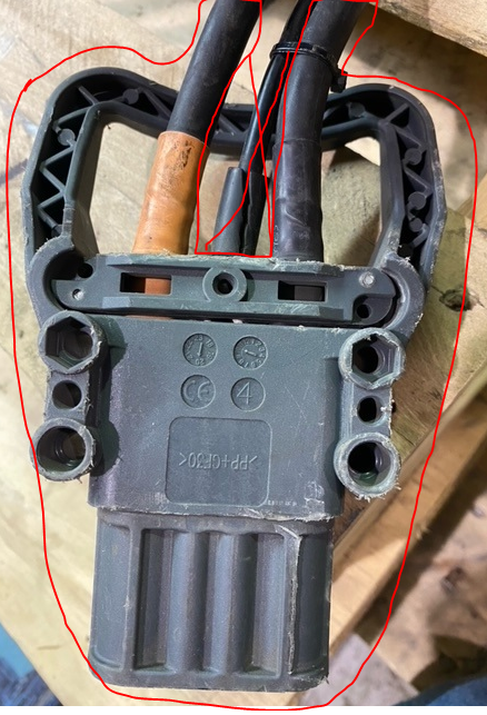 CONNECTEUR EURO 160A FEMELLE (REMA) (COTE DE LA BATTERIE)